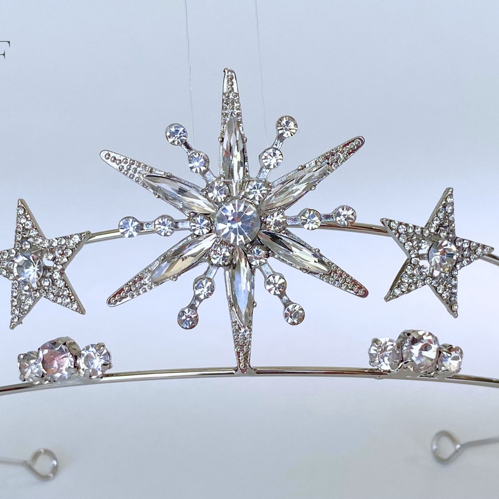 Elegant Silver Starburst Tiara, birthday crown, wedding headband - Picture 3 of 3